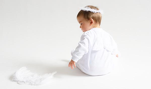 Pijama ropa bebés recién nacidos angeles angelito Atrezzo sesiones fotos El Recién Nacido