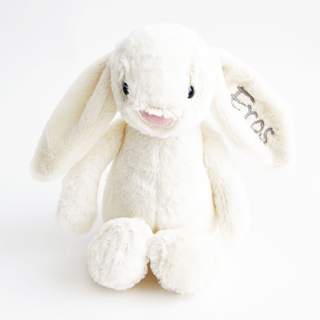 Peluches bordados con nombre de bebé